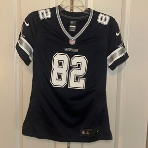 Dallas cowboys jersey. Size small. Women fit. #82 / Witten